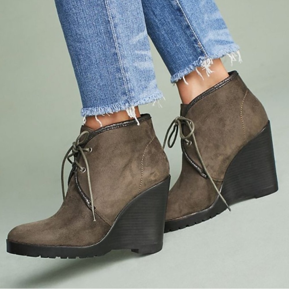 Anthropologie Vanessa Wu wedge booties Boots Size 10 Gray EU 41